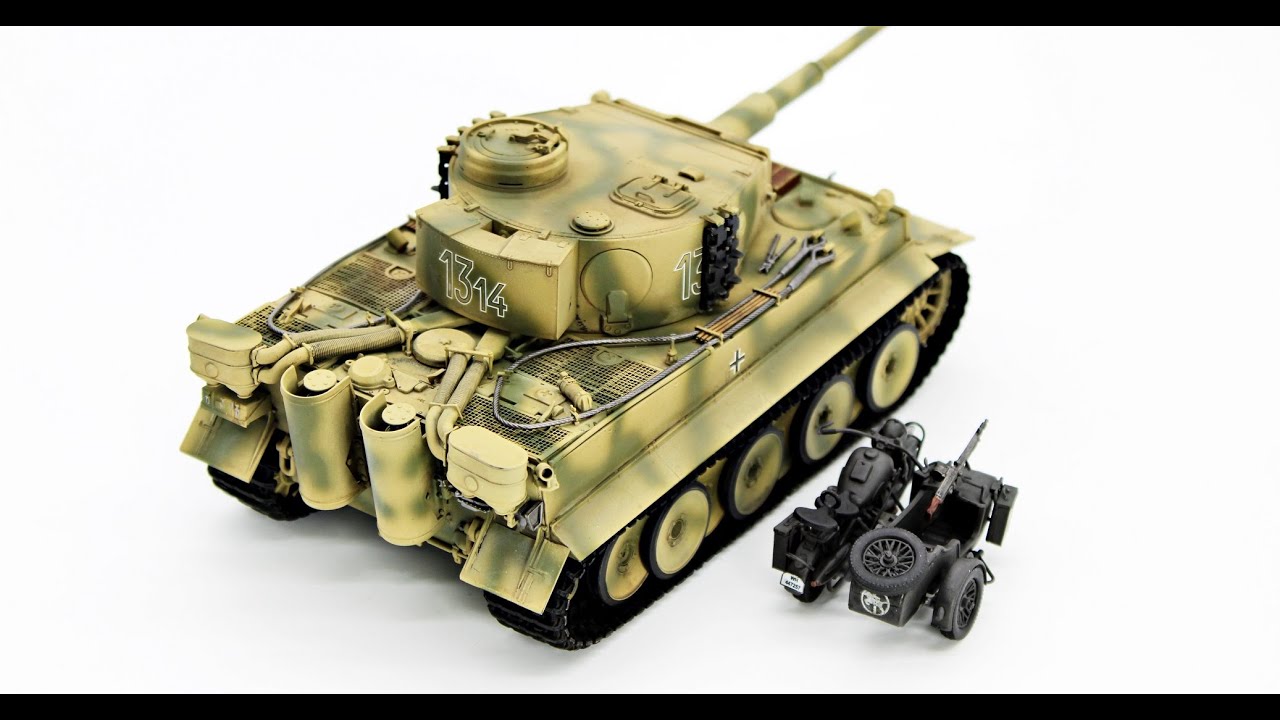 A Simple Early War 1/35 Tiger and R75 Sidecar