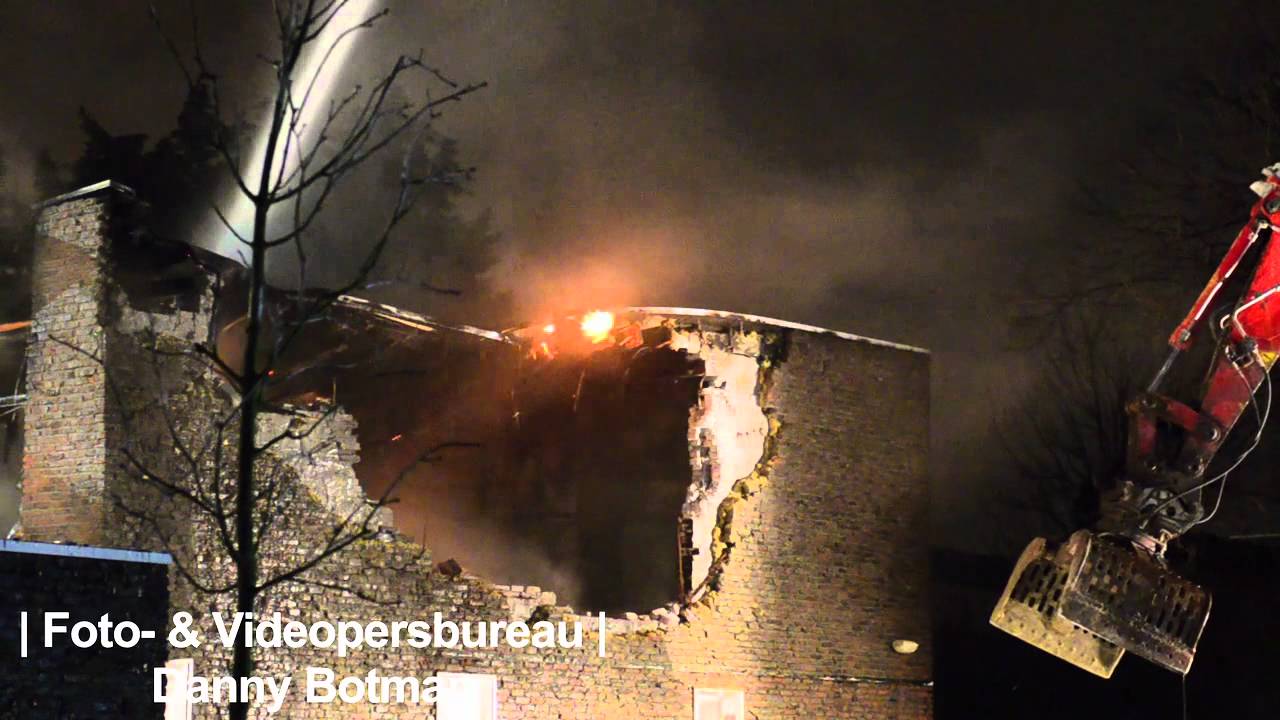 Zeer grote brand Albert Heijn Kwintsheul