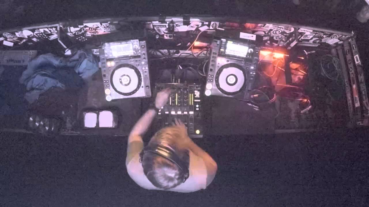 Louie Cut & Avrosse Live - #003 - Bullitt Club TV