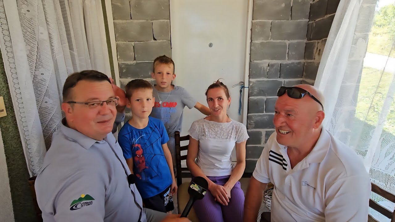 Meni je 32, a mužu 62 – stariji je od mog oca! Pogledajte sretnu obitelj Gazić 