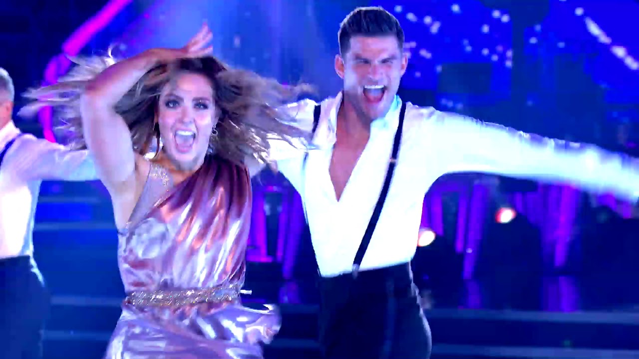 I wanna dance with somebody (who loves me)  on the BBC NYE 2021