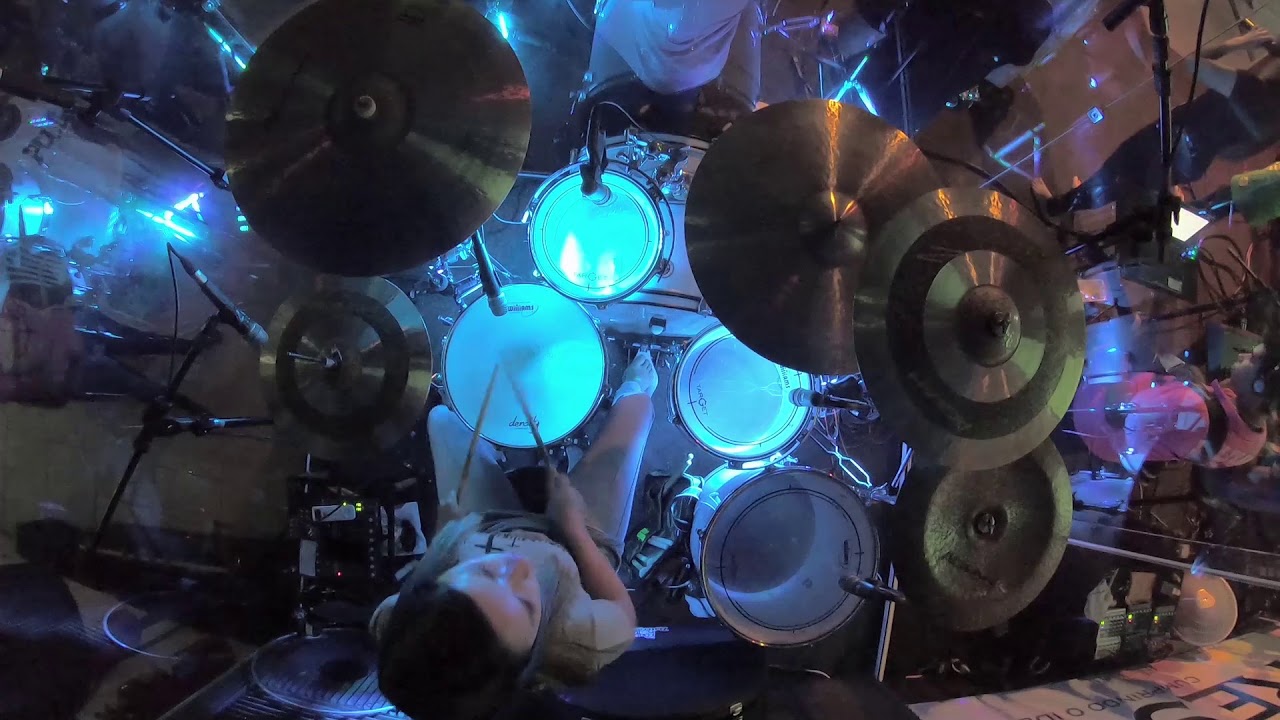 Que se abram os céus | DRUM COVER (Nívea Soares) | Let The Heavens Open (Kari Jobe)