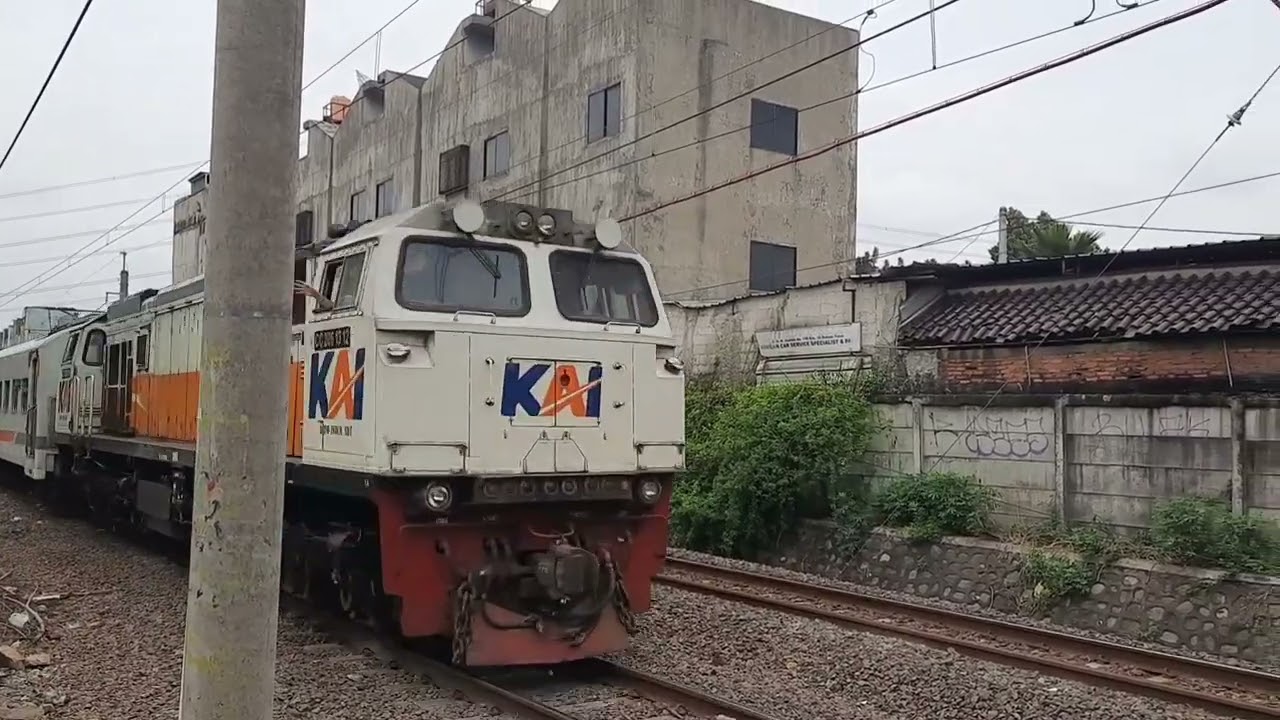 Lokomotif CC206