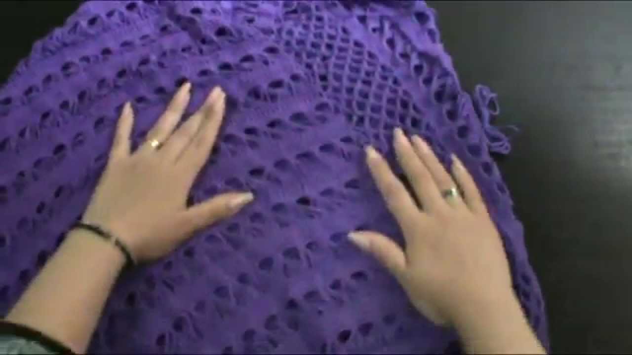 PONCHO TEJIDO EN PUNTO PERUANO