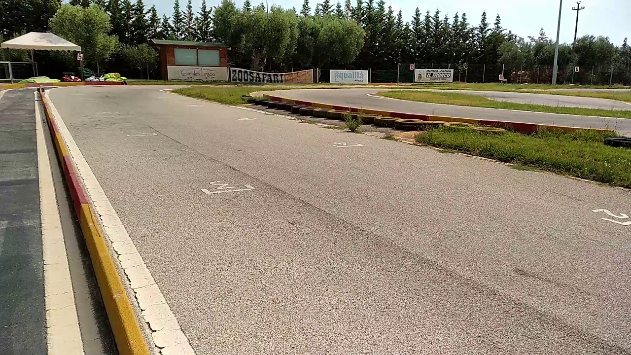 Mattia alla guida della sua BMT 016 GT