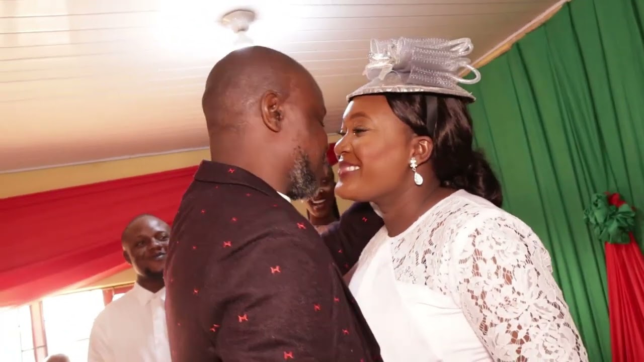 WUMI AND FELIX WHITE
