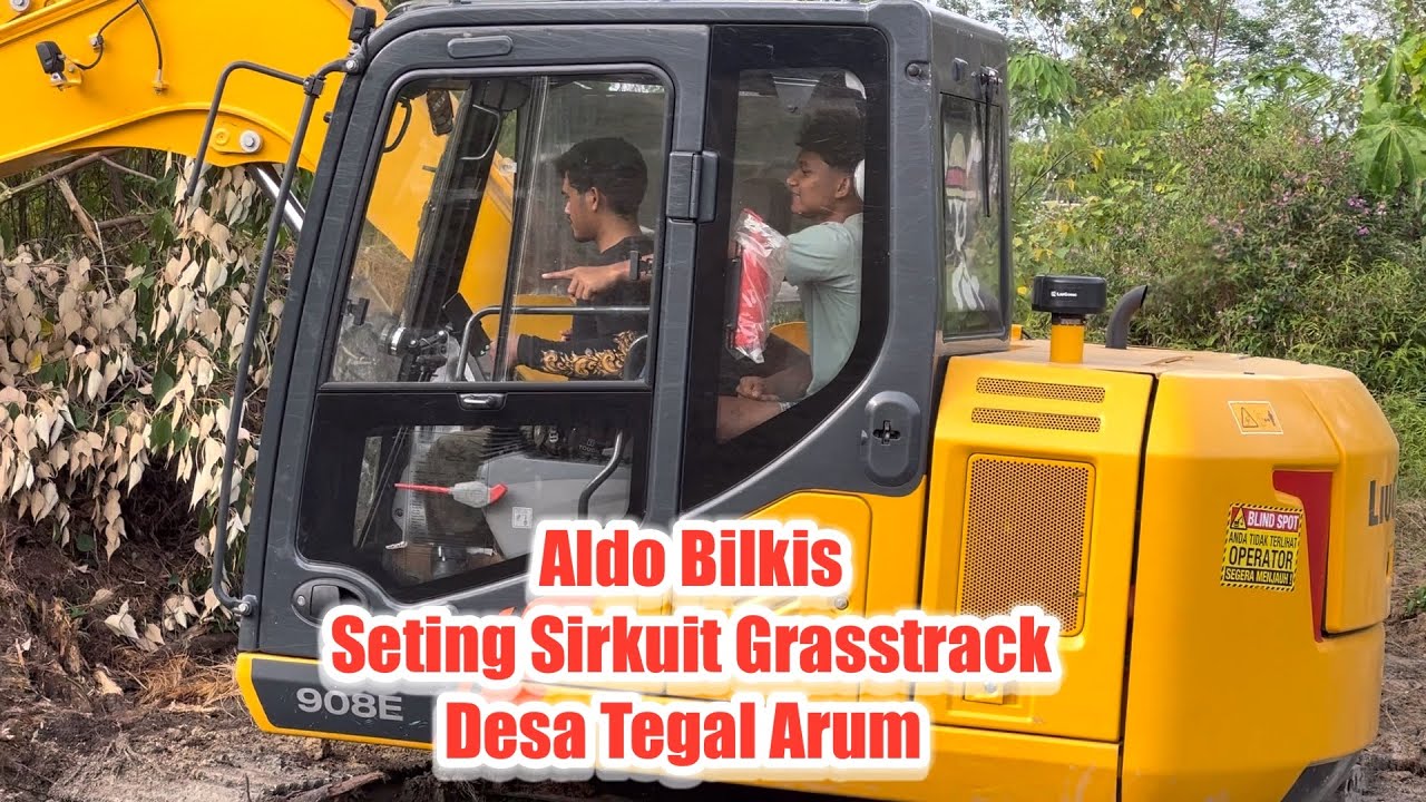 Aldo Bilkis Renovasi Sirkuit Grasstrack Desa Tegal Arum ‼️