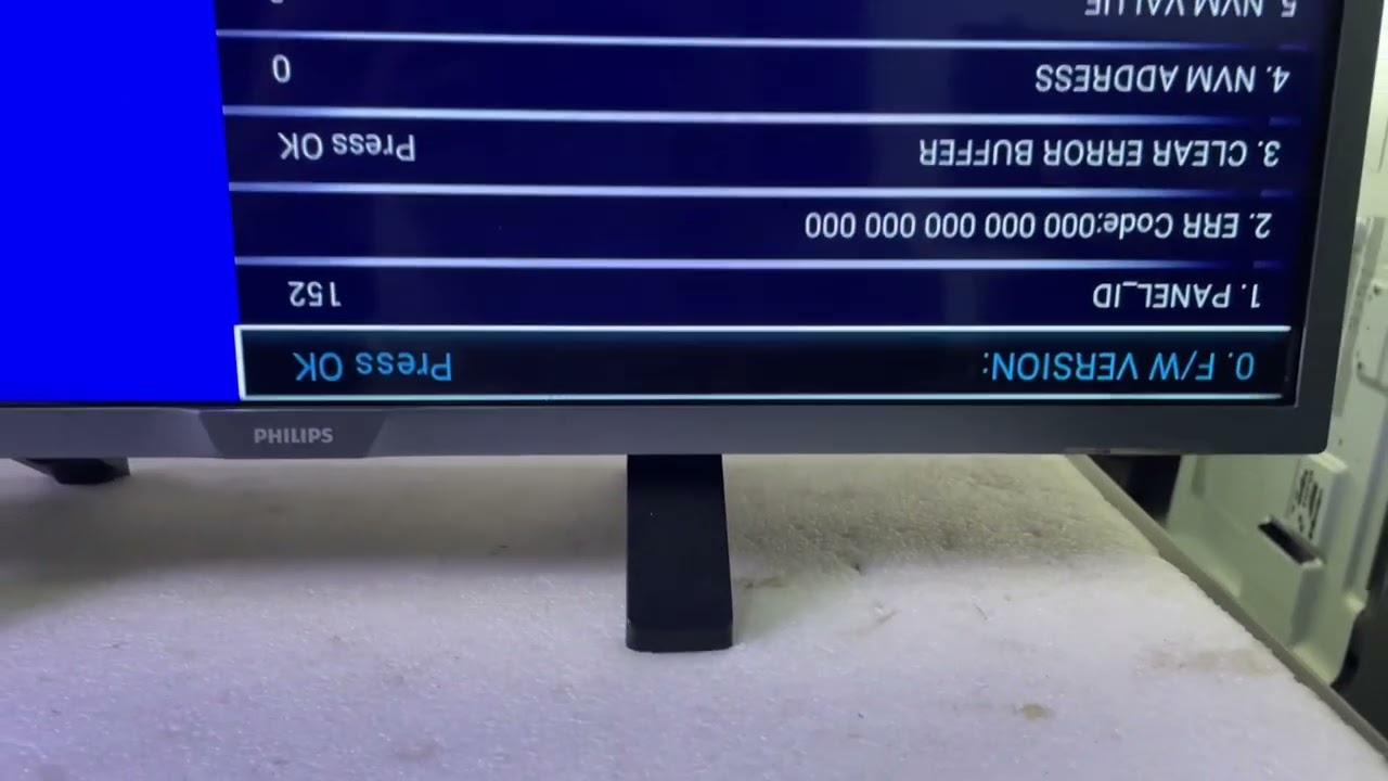 Tv Philips 32” com imagem invertida. Como desvirar imagem pelo modo de serviço.