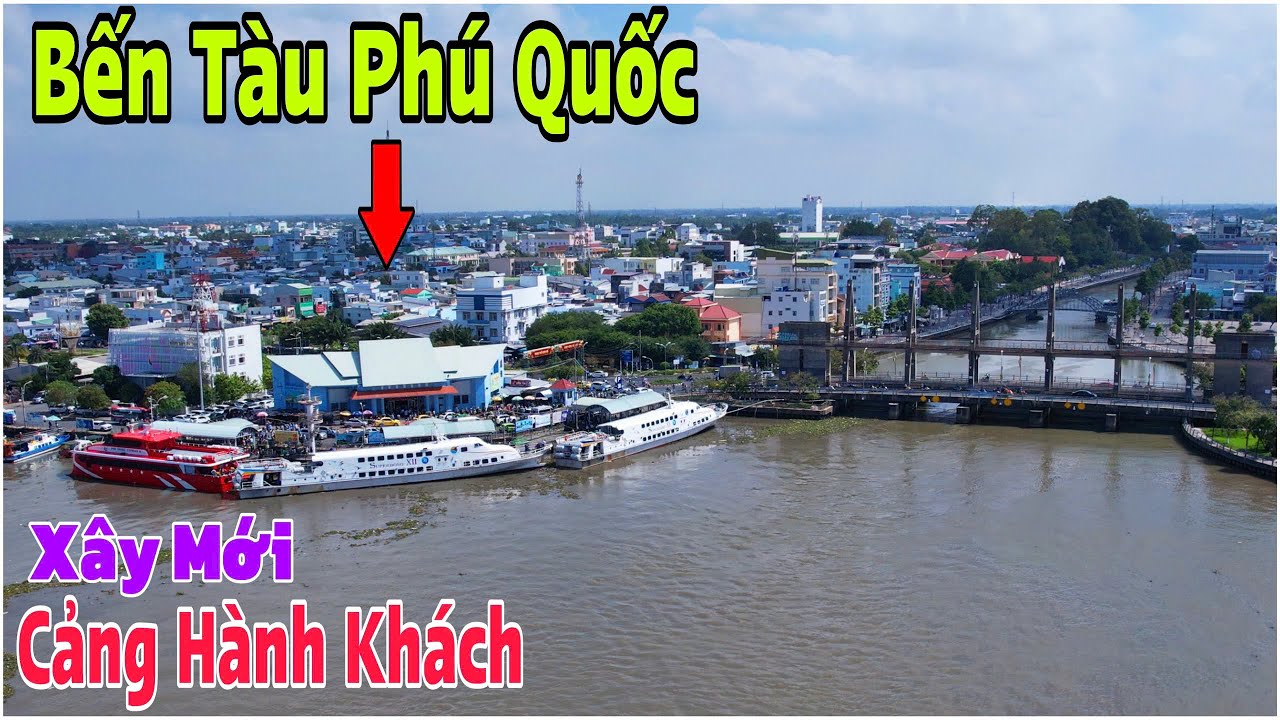 Bến Tàu Phú Quốc Rạch Giá - Khu Vực Thu Hút Rất Nhiều Du Khách Vào Ngày Lễ 30 tháng 4 | Lâm Ái Vlog