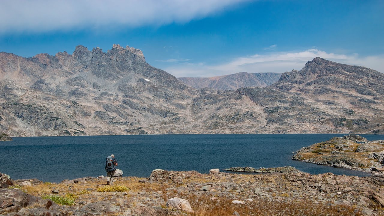 Backpacking Montana's Absaroka-Beartooth Wilderness : Aero Lakes & Sky Top Lakes