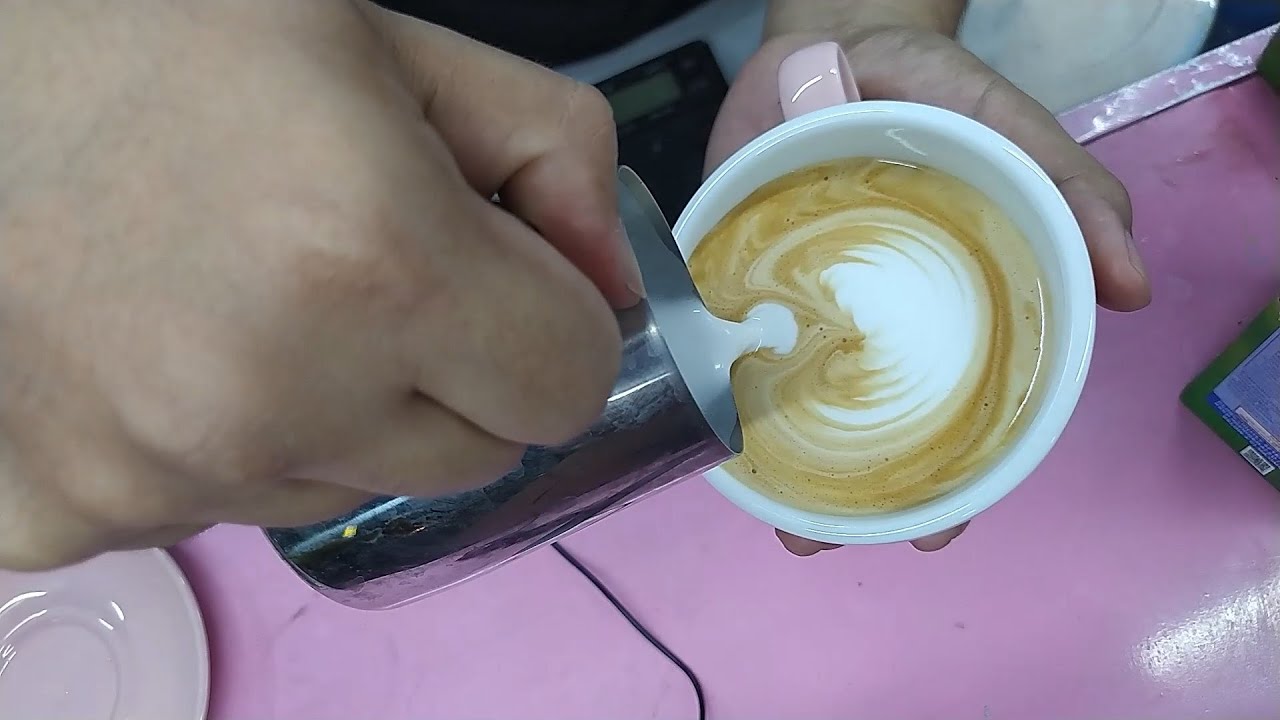 Kesalahan Steaming Susu Latte Art Di Mesin Espresso FCM 3605
