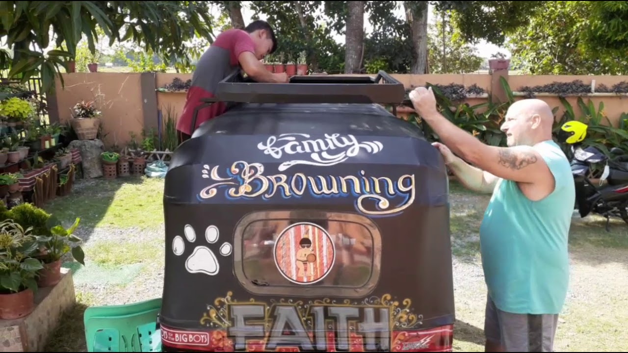 Another day: unboxing and installing my tuktuk carrier topload