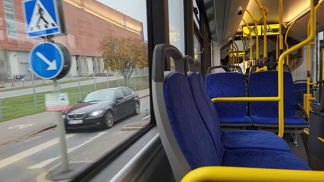 UL Linje 11 Depå Fyrislund-Uppsala Centralstation (E1) med Gamla Uppsala Buss 508