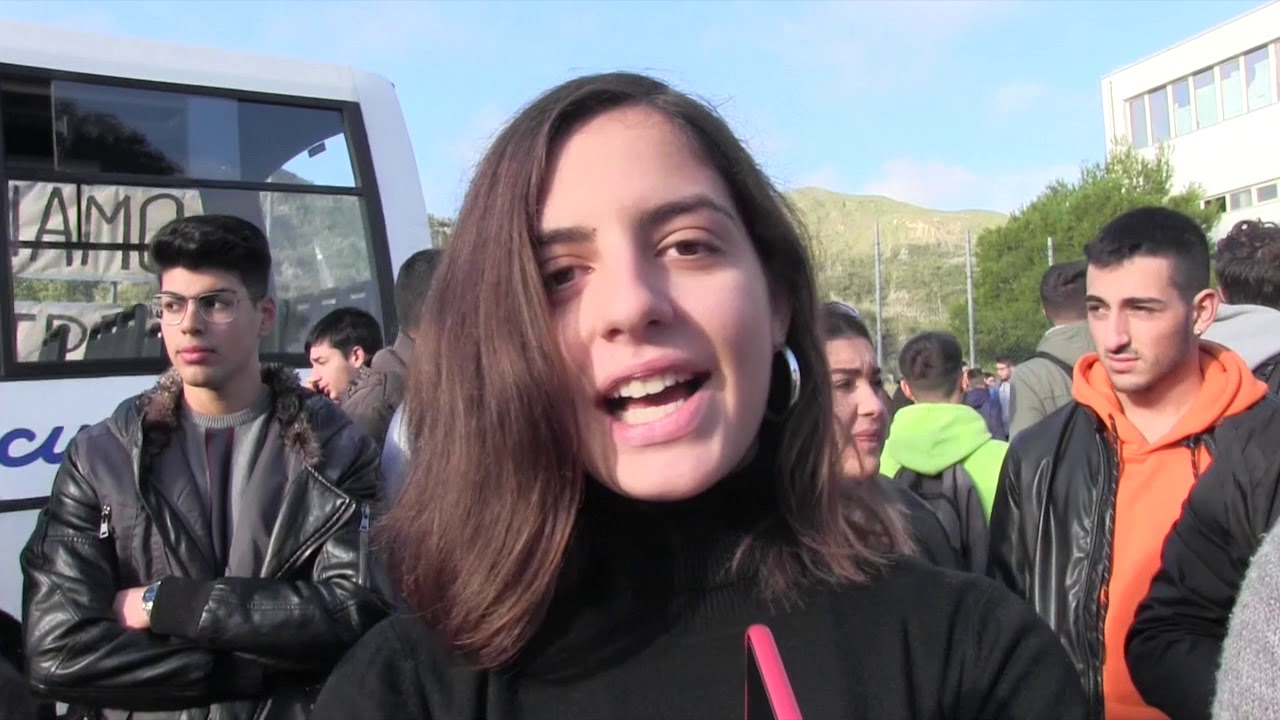 Sciopero Istituto Nautico Crotone 16.12.2019: «Vogliamo i nostri diritti»