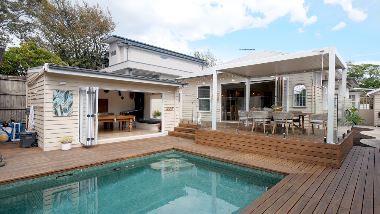 35 Myrtle Road, Hampton