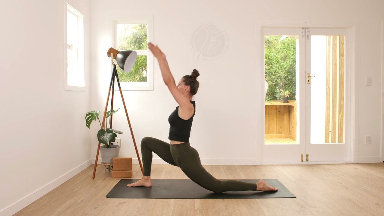 How to do Anjaneyasana - Low lunge Pose - Yoga Pose Simple Guide 2022