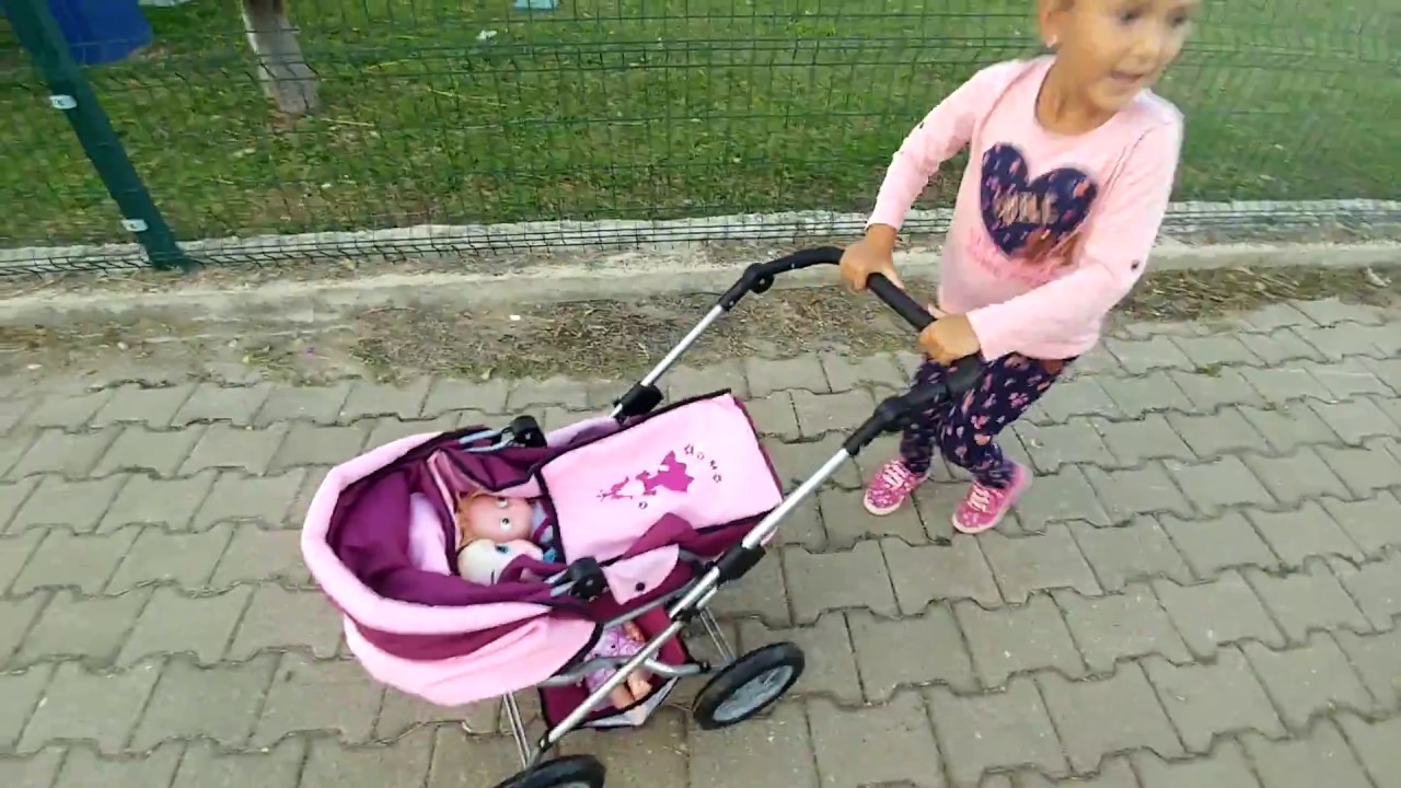 Elif bebek arabası ile parkta maşa elsa minik aliş hepsi beraber oyunlar, eğlenceli çocuk videosu