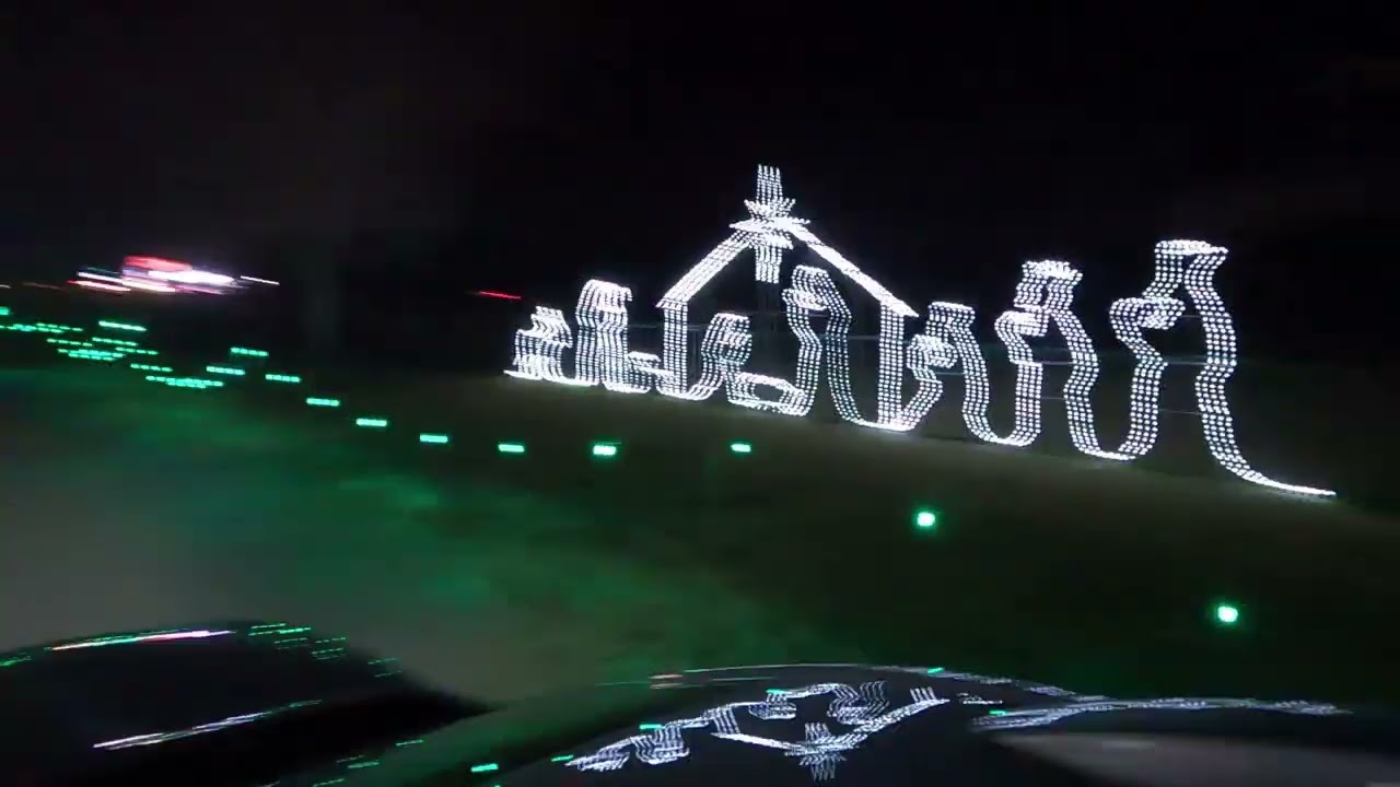 2024 EchoPark Speedway in Hampton, GA, hosted the Noel Magic Lights