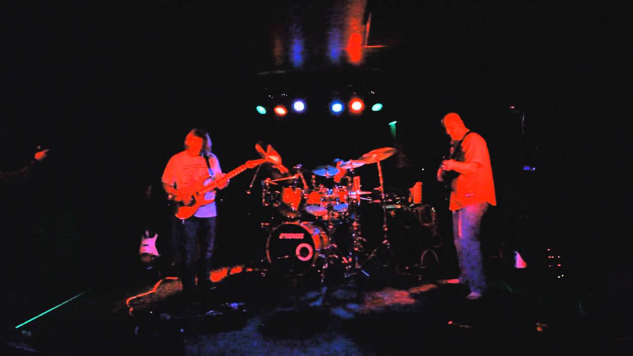 Ambient Trash performs Scat Flick live at Low Spirits on ROCK U NIGHT!
