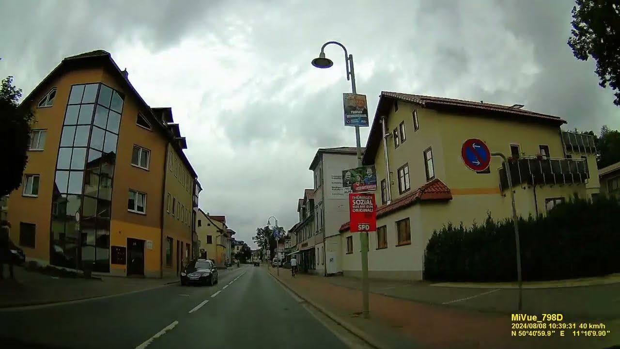 D: Stadt Bad Blankenburg. Landkreis Saalfeld-Rudolstadt. Rundfahrt durch die Stadtmitte. August 2024