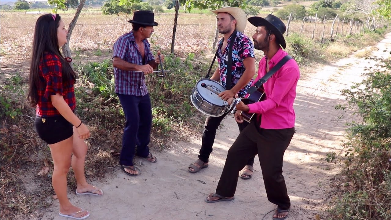 Azareno entra numa banda de Forr&oacute;