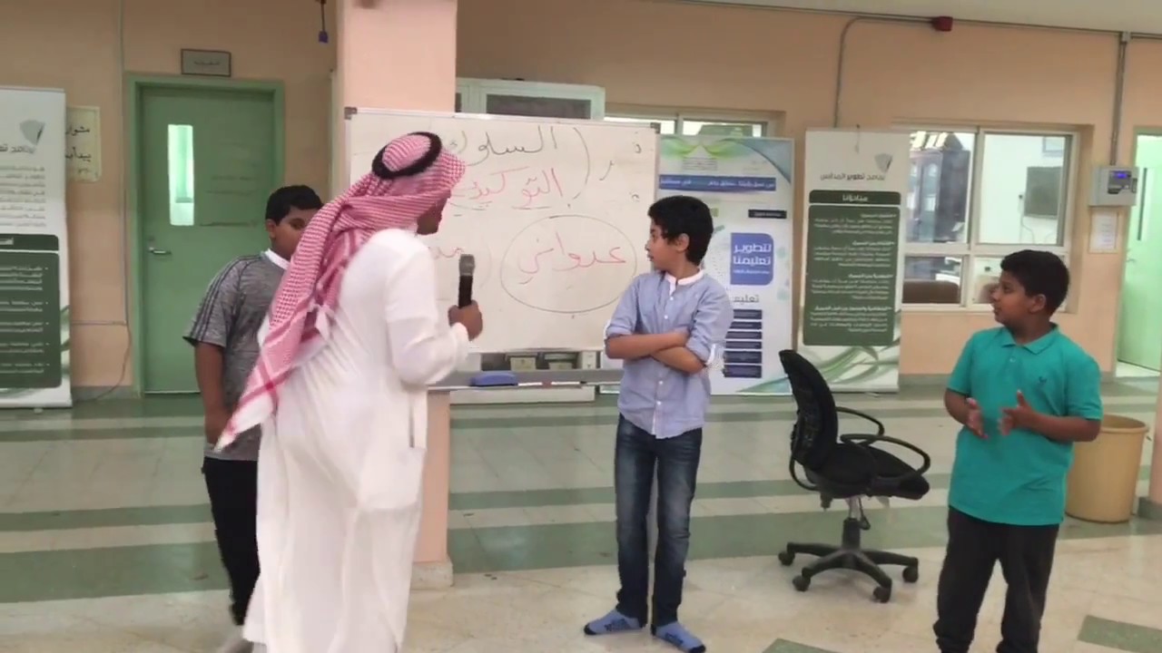 إقيم برنامج السلوك التوكيدي بمدرسة أبن القيم لطلاب الصفوف العليا ضمن برامج فطن