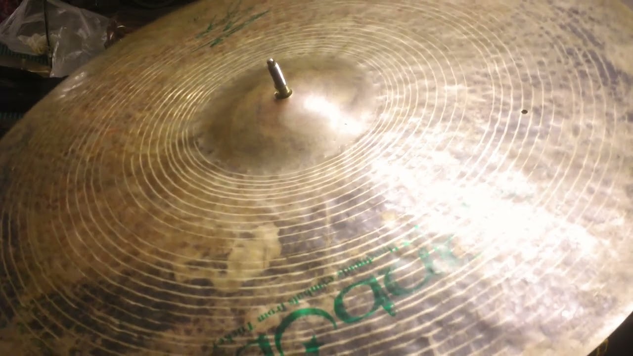 Istanbul Agop 22 Signature ride