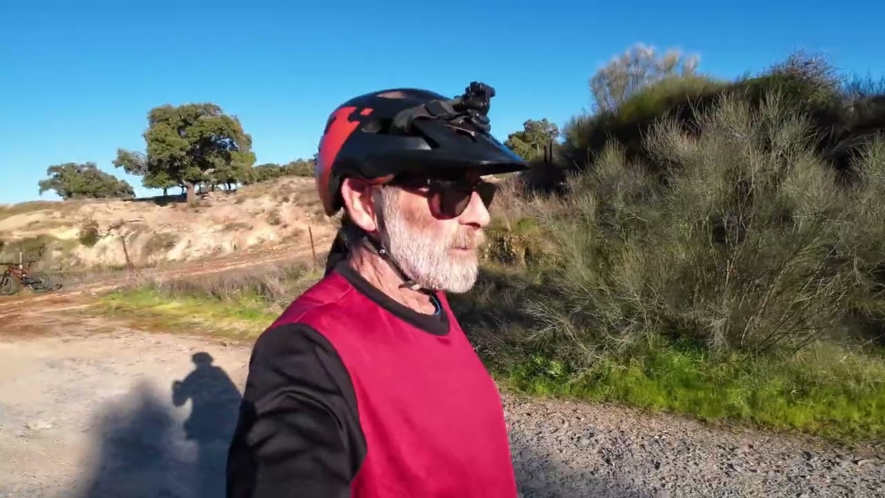 RUTITA ALRREDEDOR DE CORIA --DE TODO UN POCO