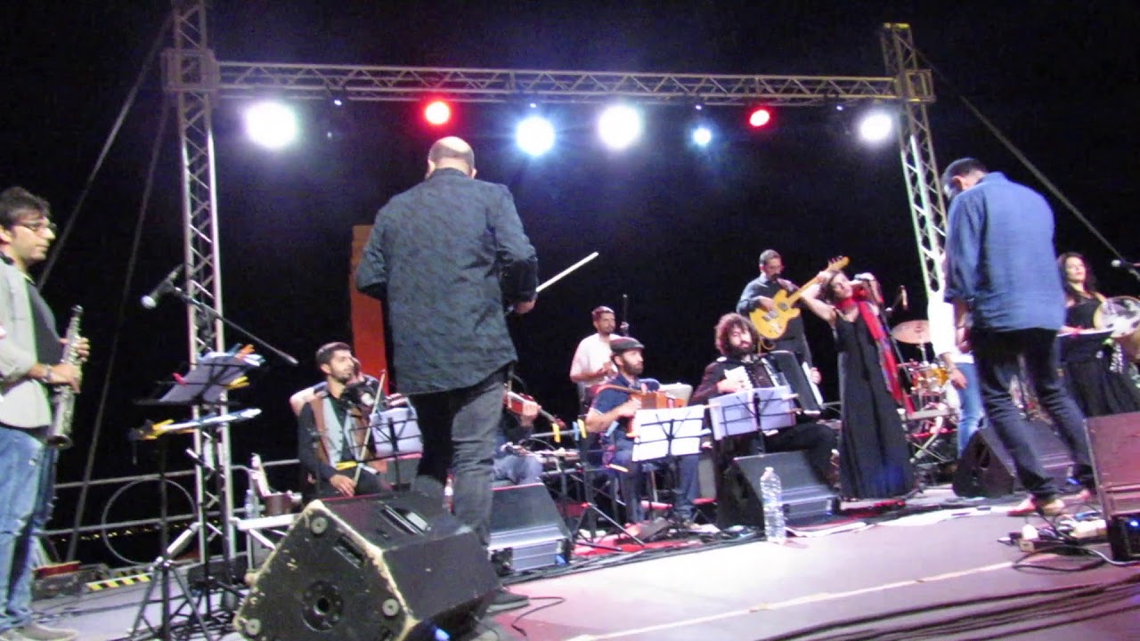 Calabria Orchestra live con Anna Stratigo' e Peppa Marriti Band