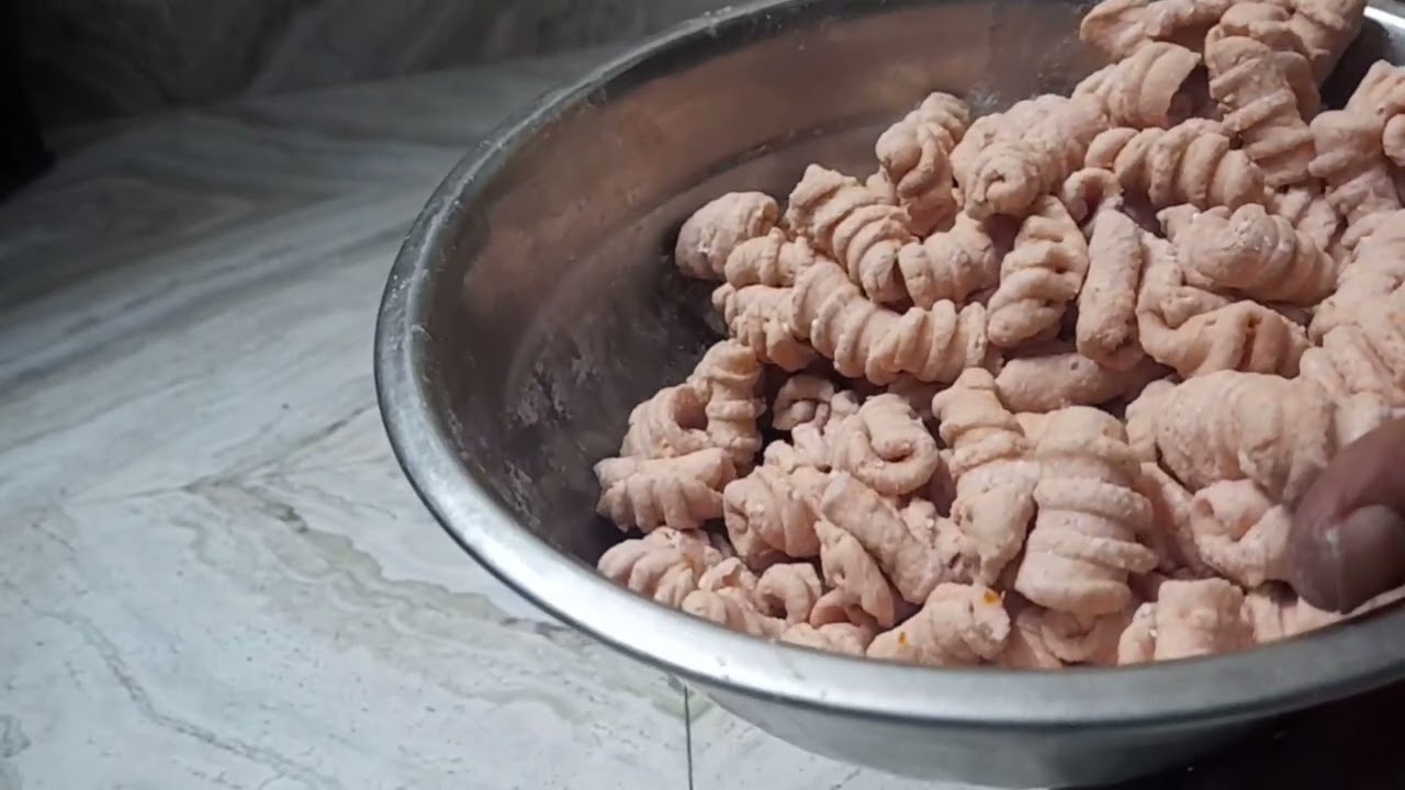 ଗାଜର ଓ ସୁଜି ରୁ ପ୍ରସ୍ତୁତ pasta