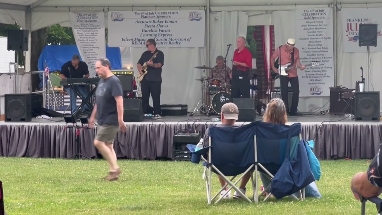 Hammond SKX Pro live demo at local blues fest