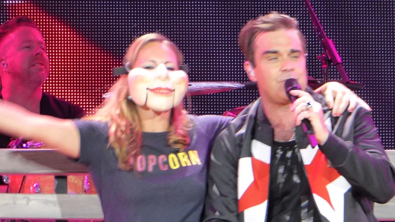Robbie Williams - Somethin' Stupid (for Lieke) - HD Nijmegen 04.07.2017