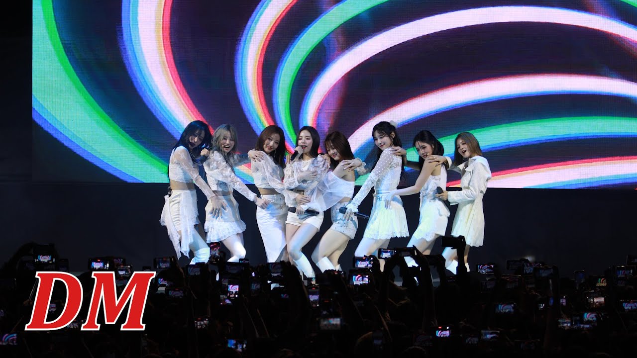[4K] fromis_9 프로미스나인 - DM | 원광대 축제 20220526