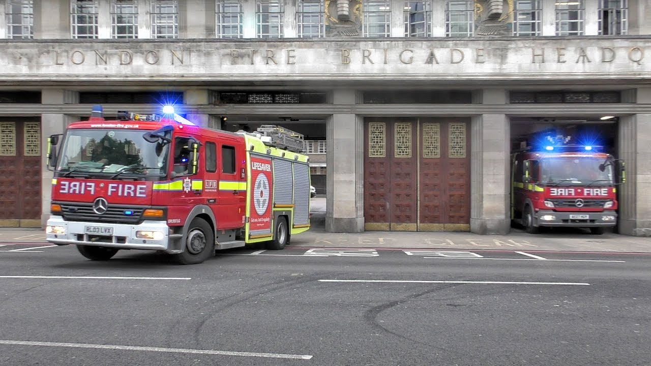 London Fire Brigade | 2 pumps responding from Lambeth Fire Station H221 H222