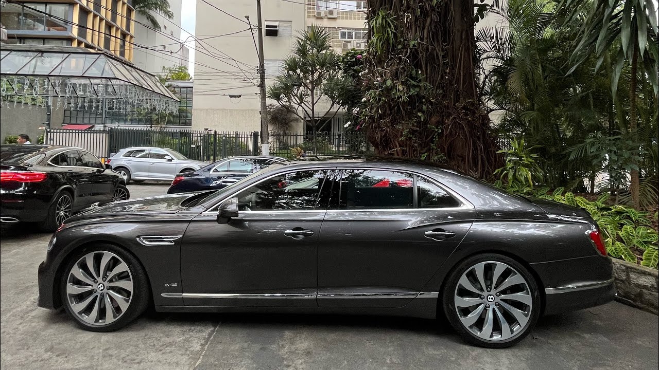NOVIDADE!!! Bentley Flying Spur W12 Rodando pelas ruas de São Paulo *João Vilkas*