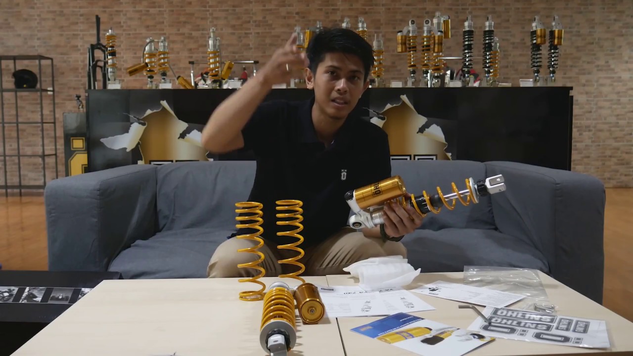 Unboxing Yamaha XMax Öhlins Racing Indonesia