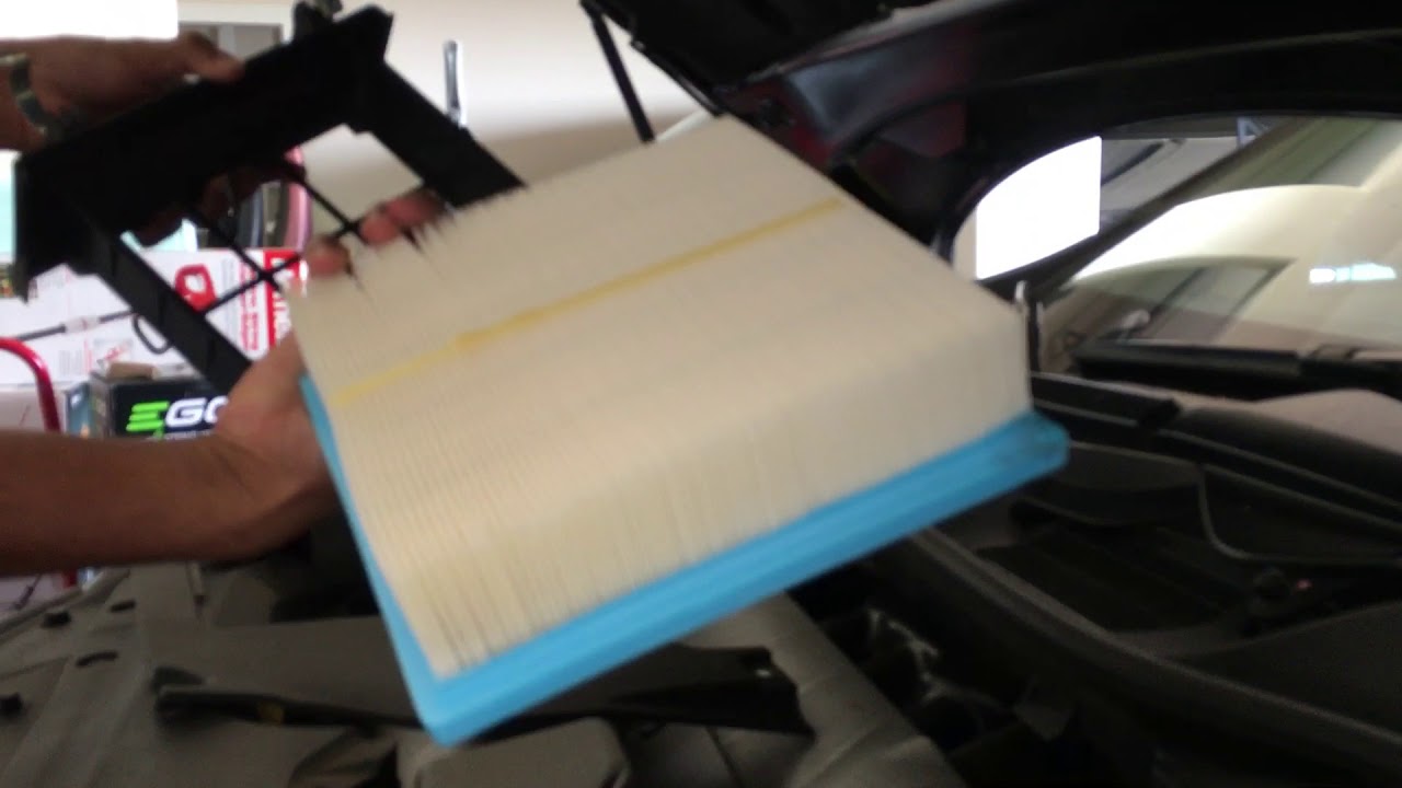 Changing engine air filter in 2015 rx350