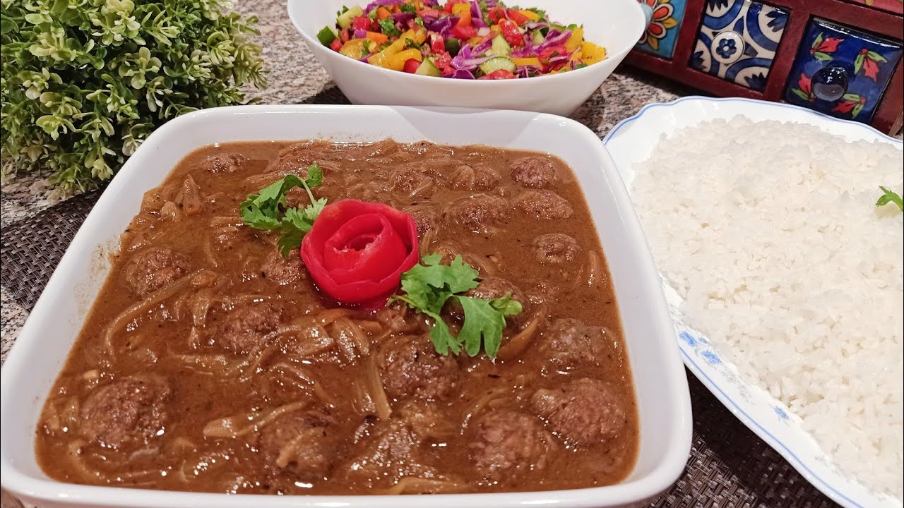 (كفتة بصوص البصل المكرمل بإضافاتى الخاصة لاحلى طعم👌😋 سهلة وسريعة)