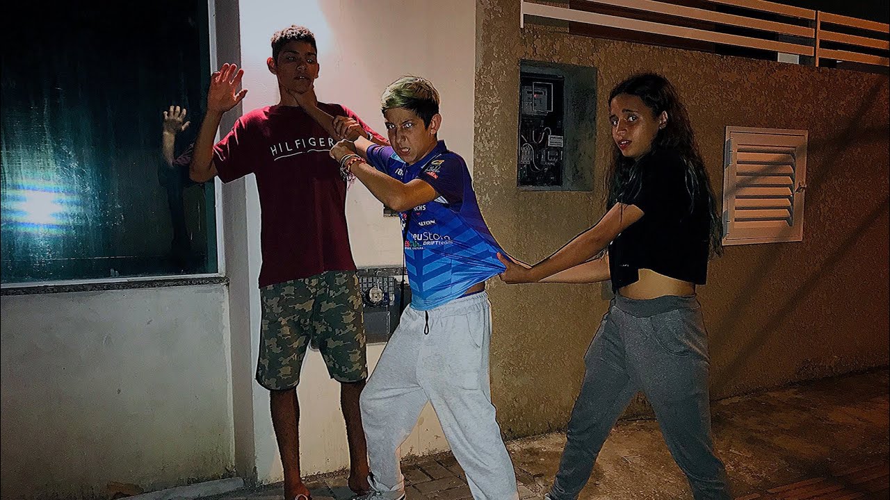BOTEI O T@LARIC0 NA PAREDE FIZ ELE CONTA TUDO😡