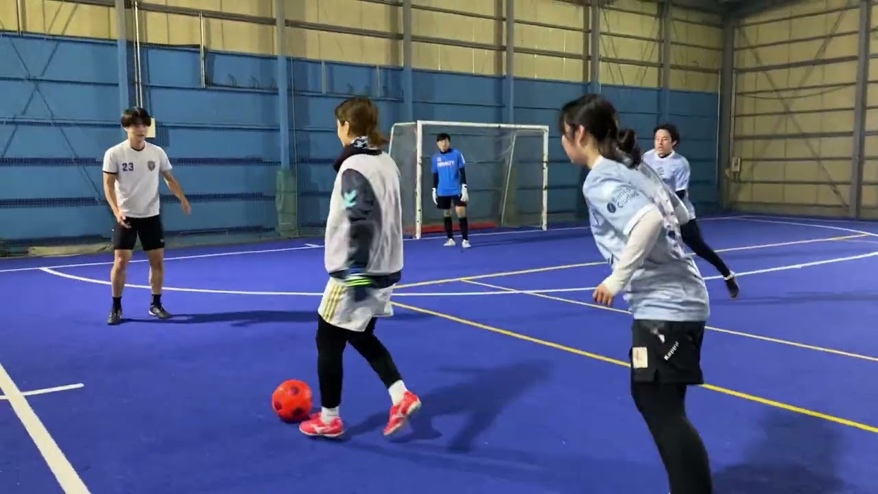 水色 vs 白2