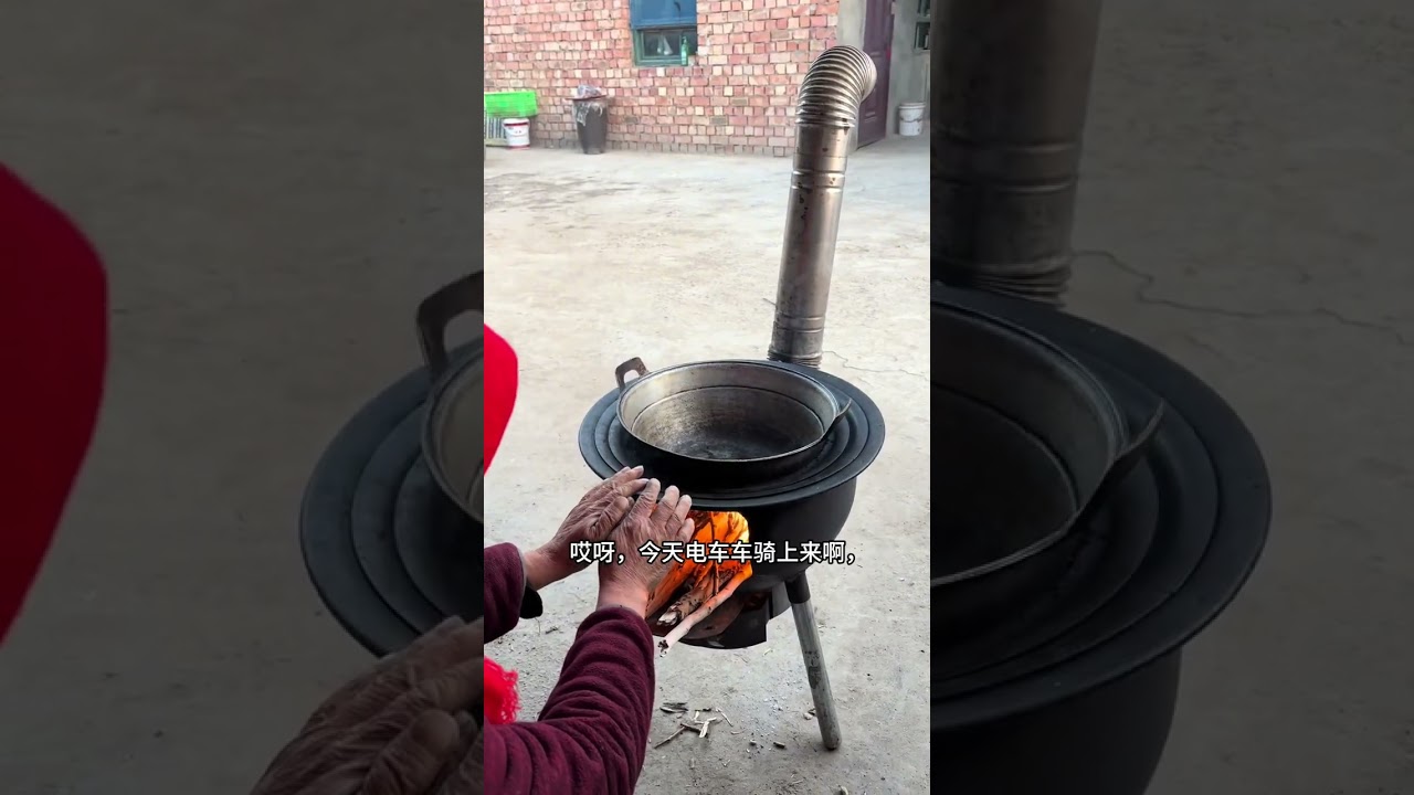 今天吃热乎乎的牛肉面片啦，一口下去从胃暖到心，这才是最踏实的幸福感呀#牛肉面片 #家乡的味道 #记录我的农村生活