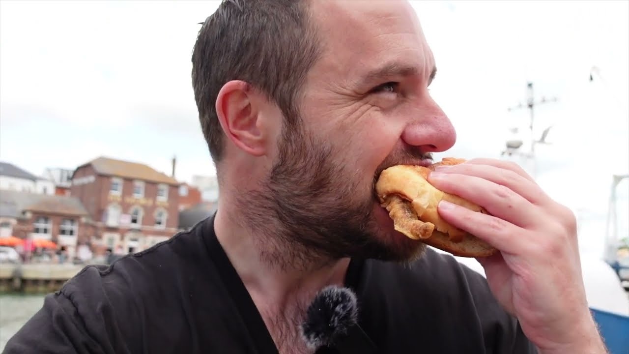 I Tried The FAMOUS MACKEREL BAP in Weymouth and BATTERED TWIX.. I was Shocked 😳