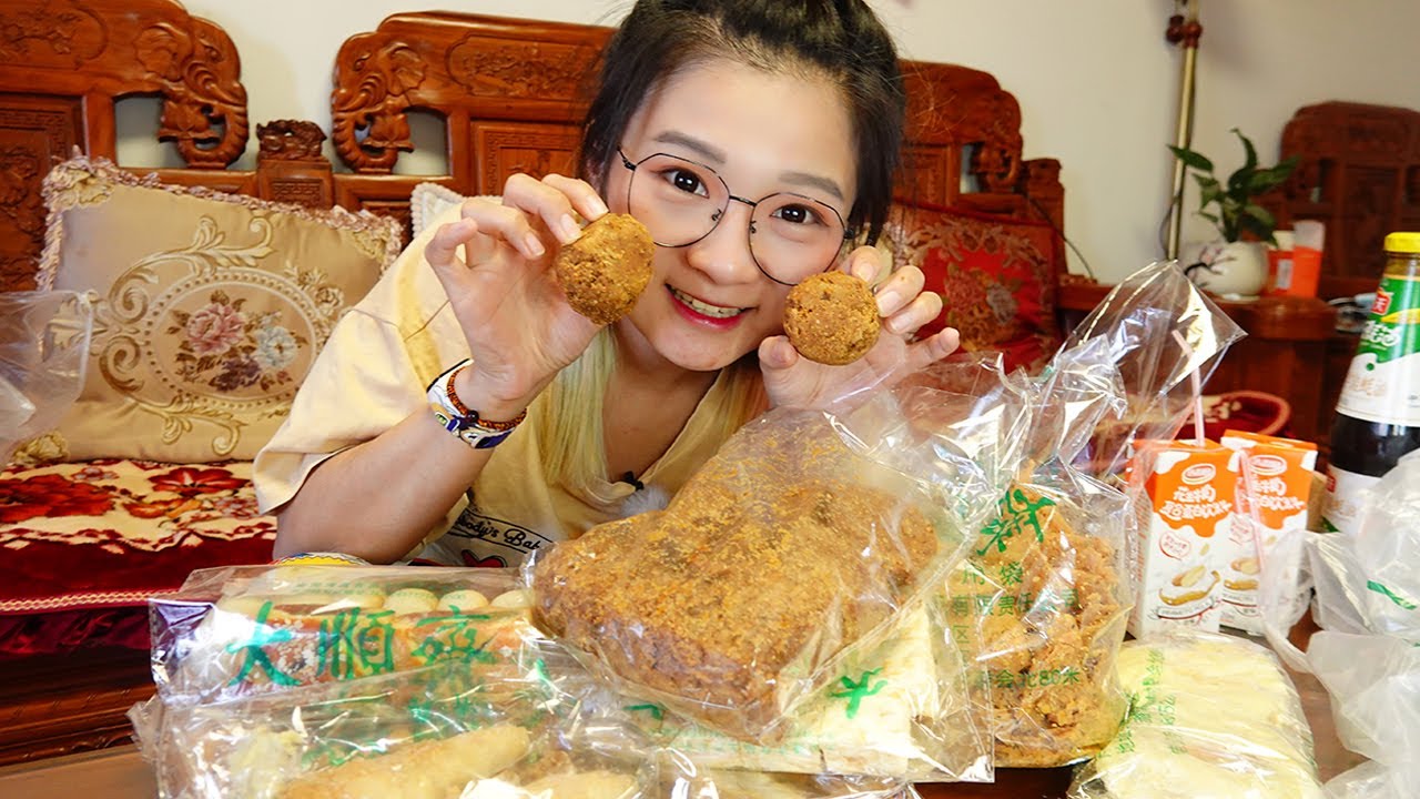 大顺斋糕点测评第三弹！麻酱条依旧是最好吃，糖火烧我心中yyds~【小猪猪特能吃】