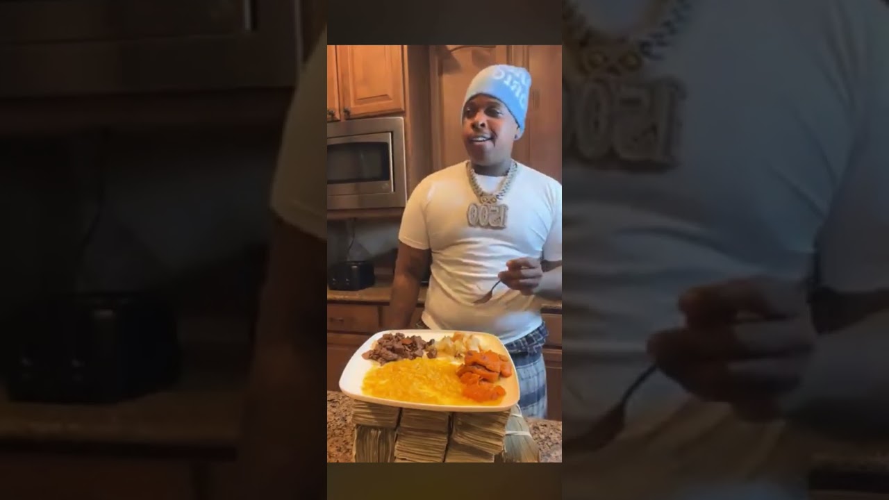 Finesse2tymes back cool with his mom 😳 scared to eat her cooking 