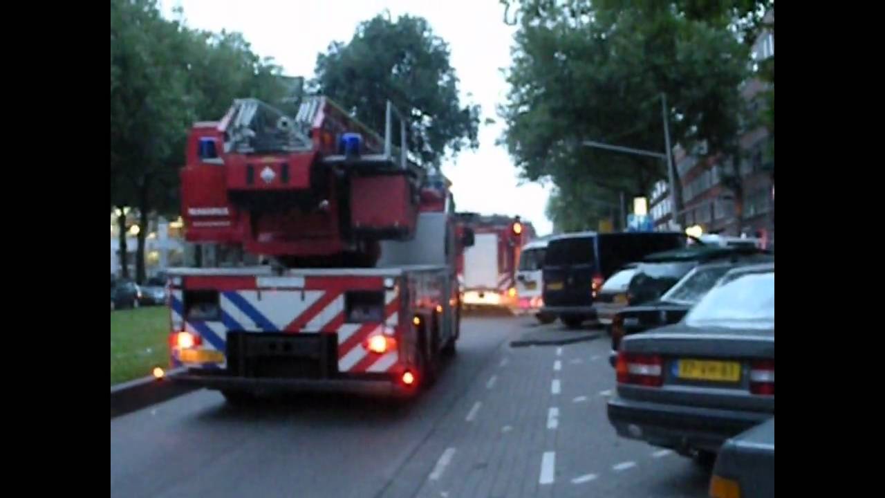 PRIO 1 TS40-1 AL44-1 Oleanderplein Rotterdam  hulpverlening Assistentie Ambu