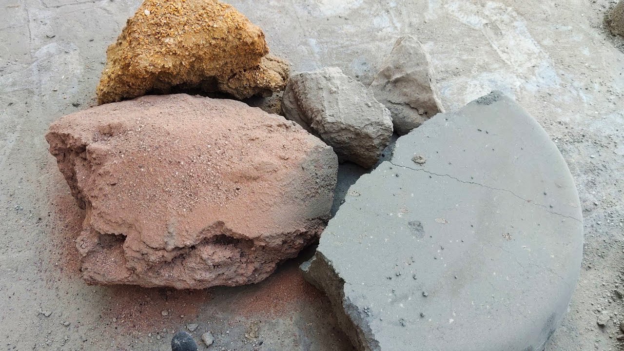 Different texture chunks floor crumbling water mixing shifting dusty play by asasmr