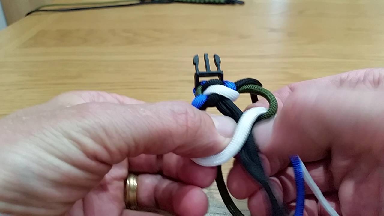 How to make a 4 colour paracord bracelet 