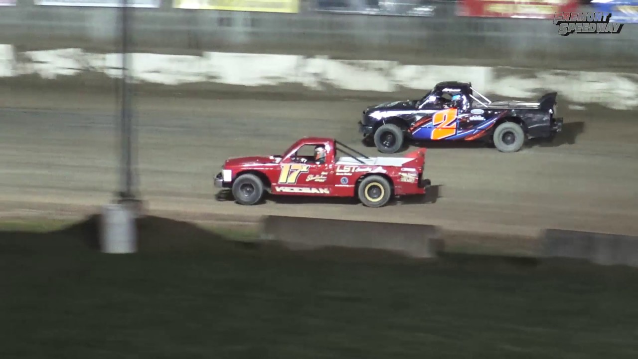 Fremont Speedway Dirt Truck Feature - 4/22/17