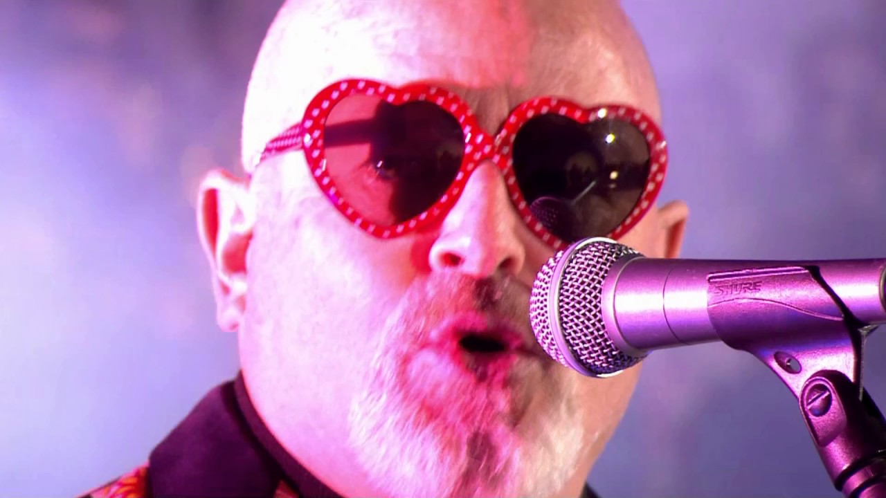 Madness - Mr Apples - The One Show 26.10.16