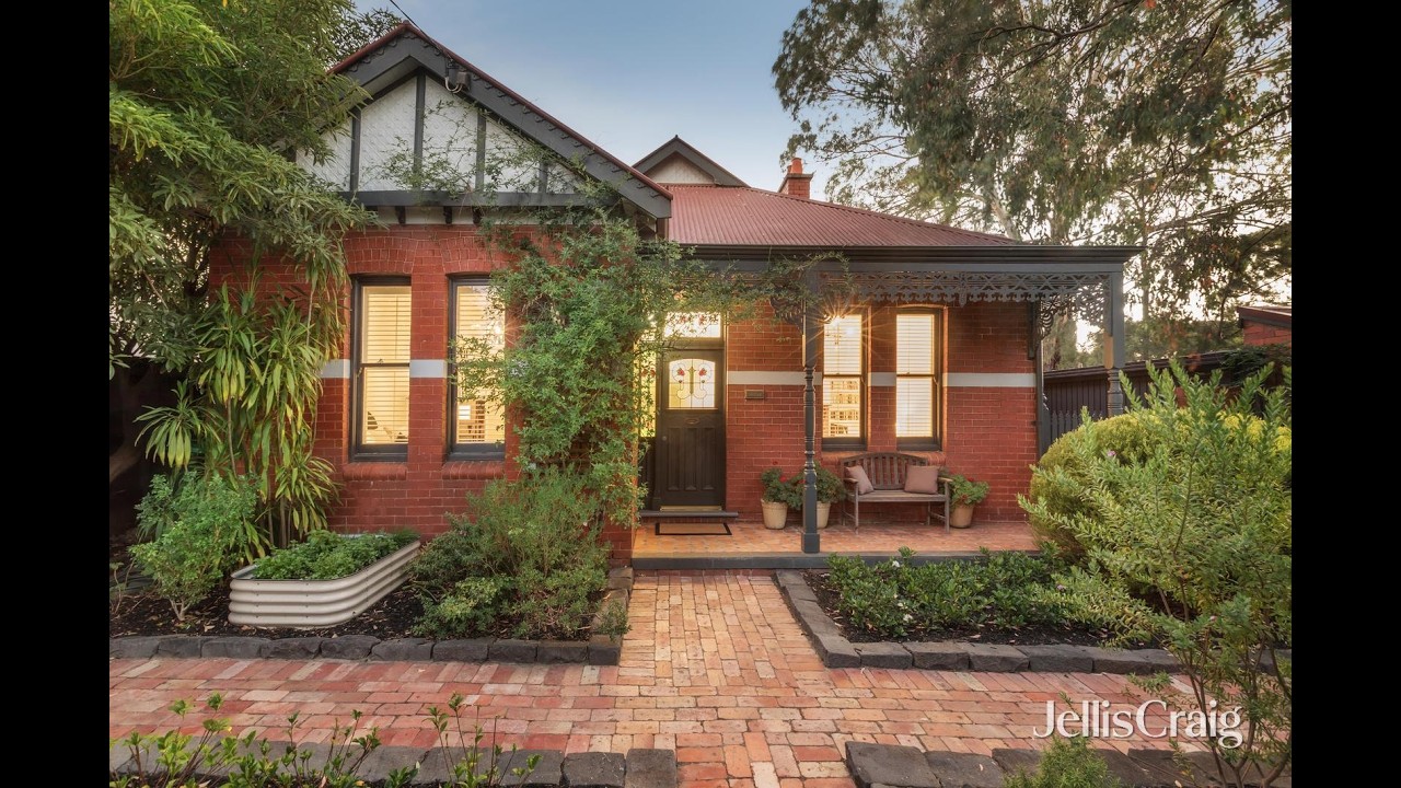 11 Bourne Road, Glen Iris
